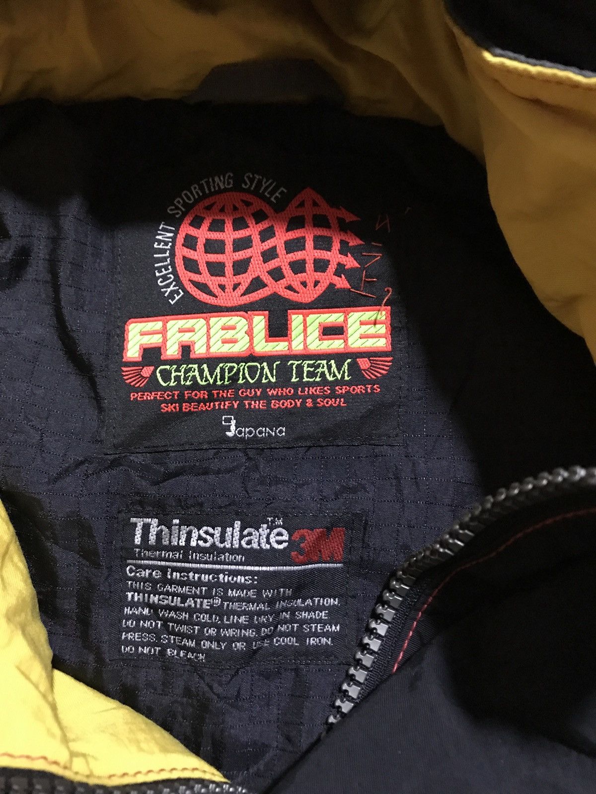 Japanese Brand FABLICE CHAMPION TEAM THINSULATE SKI JACKET Size US L / EU 52-54 / 3 - 7 Thumbnail