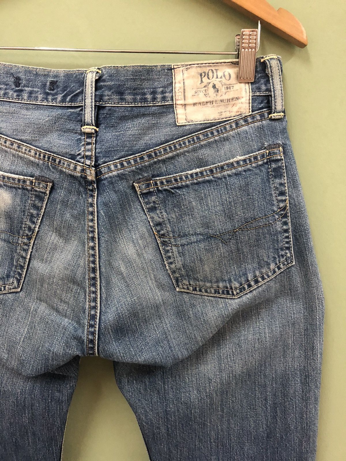 Designer POLO RL - RELAXED FIT MID WASH DISTRESSED JEANS Size US 28 / EU 44 - 9 Thumbnail