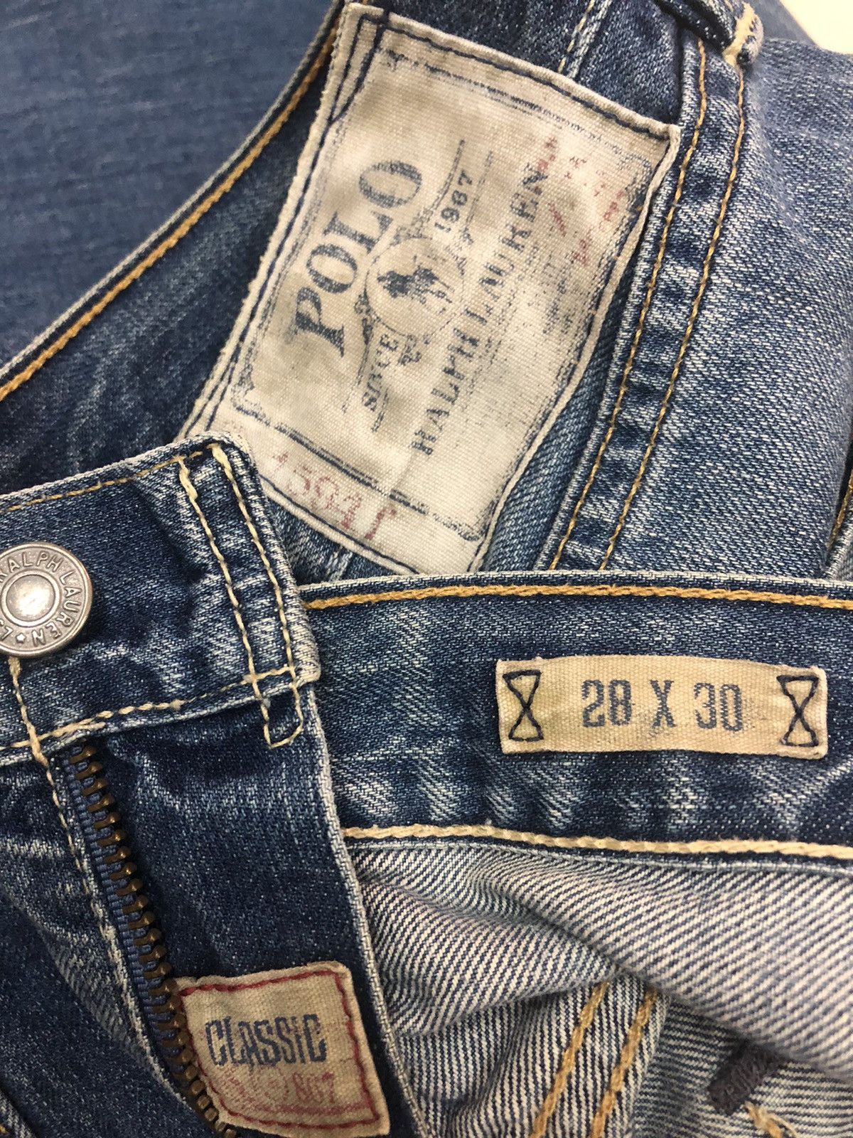 Designer POLO RL - RELAXED FIT MID WASH DISTRESSED JEANS Size US 28 / EU 44 - 12 Thumbnail
