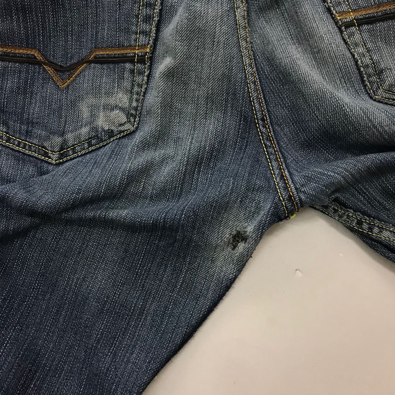 Diesel 🔥 Vintage Diesel Art Skeleton Denim Jeans Size US 32 / EU 48 - 15 Thumbnail