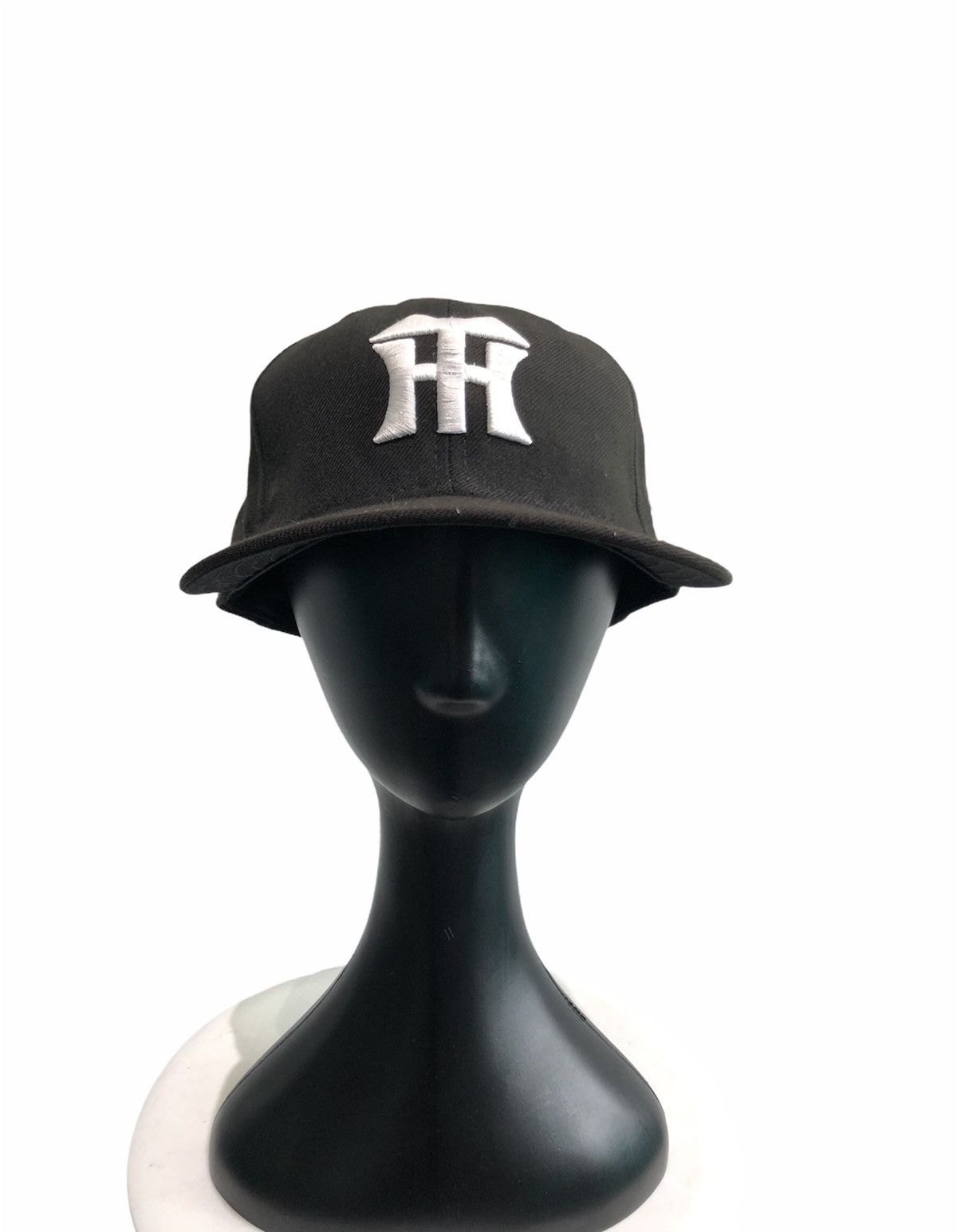 new era 5950 HANSHIN Tigers, Men's Fashion, Watches & Accessories