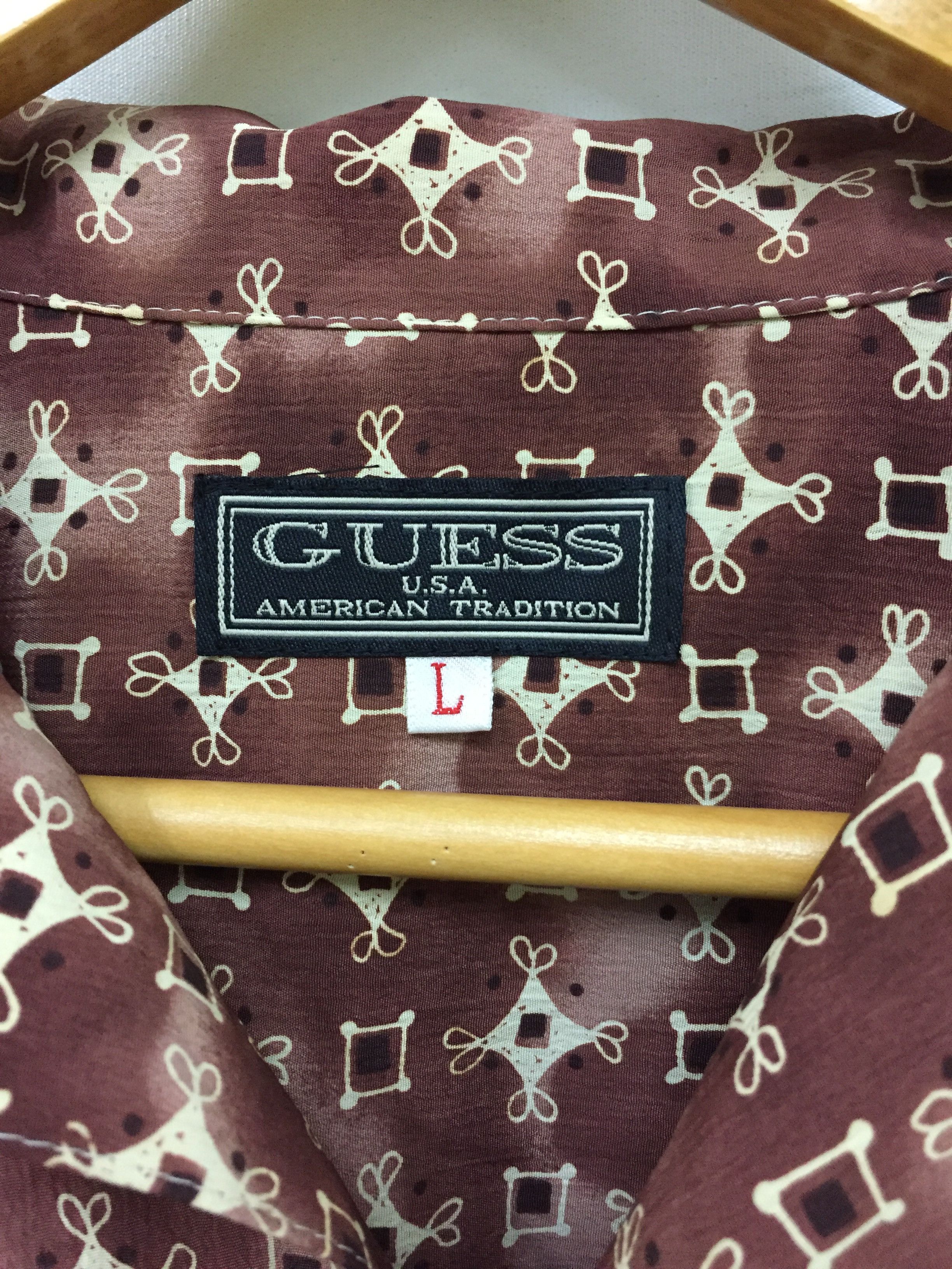 Guess × Vintage 90's Guess Button up native print 100% polyester Size US L / EU 52-54 / 3 - 6 Thumbnail