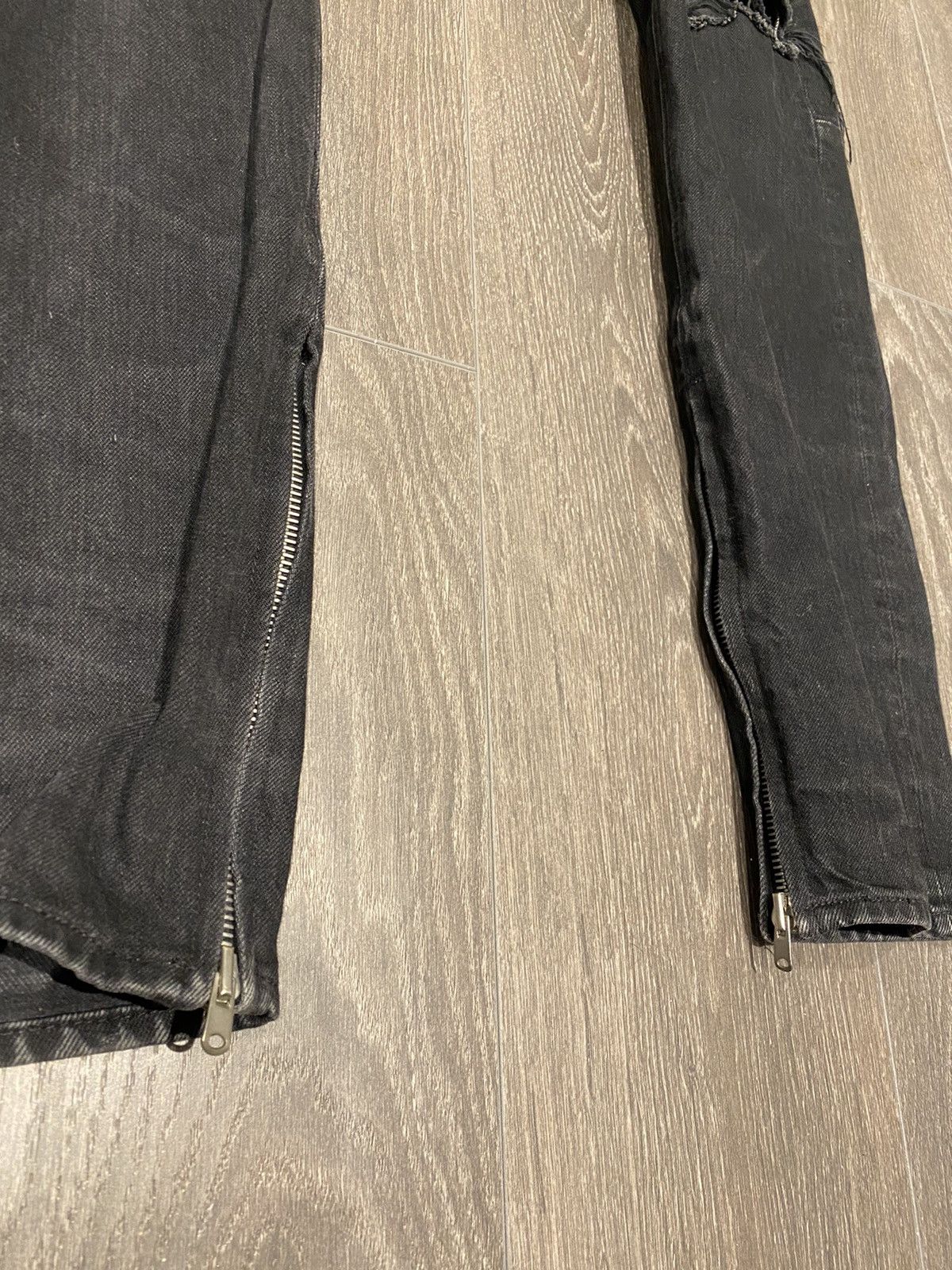 Fear of God Rare Fourth Collection Low Zipper Ripped Washed Jeans Size US 32 / EU 48 - 5 Thumbnail