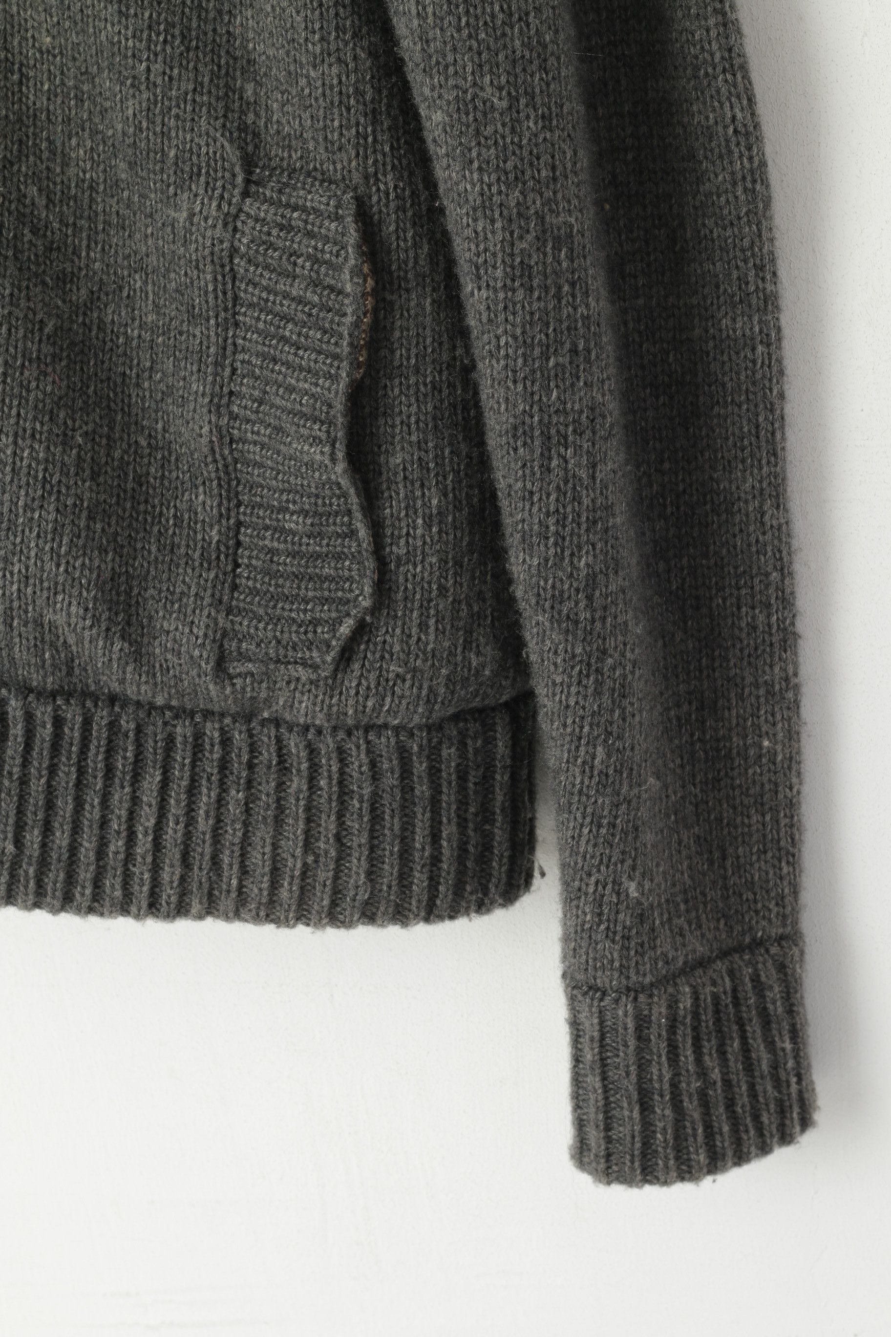 Harris Tweed Harris Tweed by William Hunt Men L (M) Cardigan Grey 3707 Size US L / EU 52-54 / 3 - 5 Thumbnail