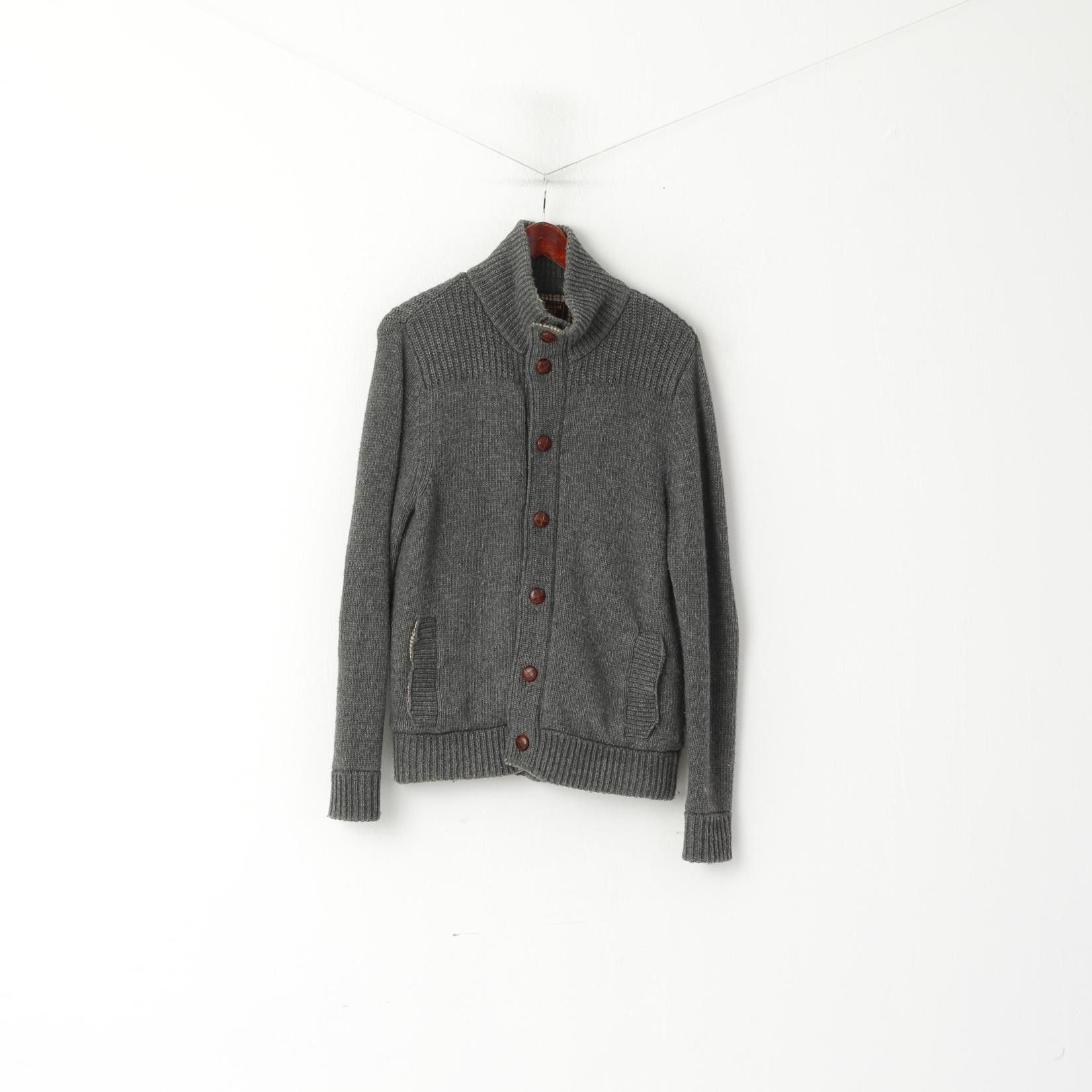 Harris Tweed Harris Tweed by William Hunt Men L (M) Cardigan Grey 3707 Size US L / EU 52-54 / 3 - 2 Thumbnail