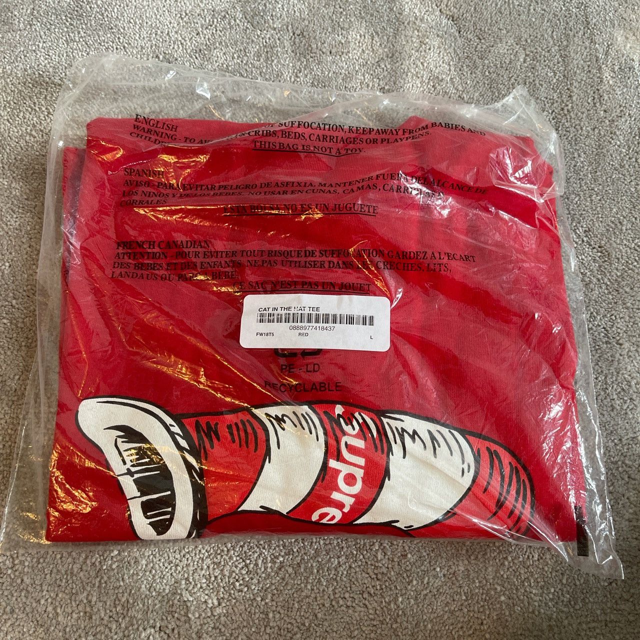 Supreme cat in the hat tee red online