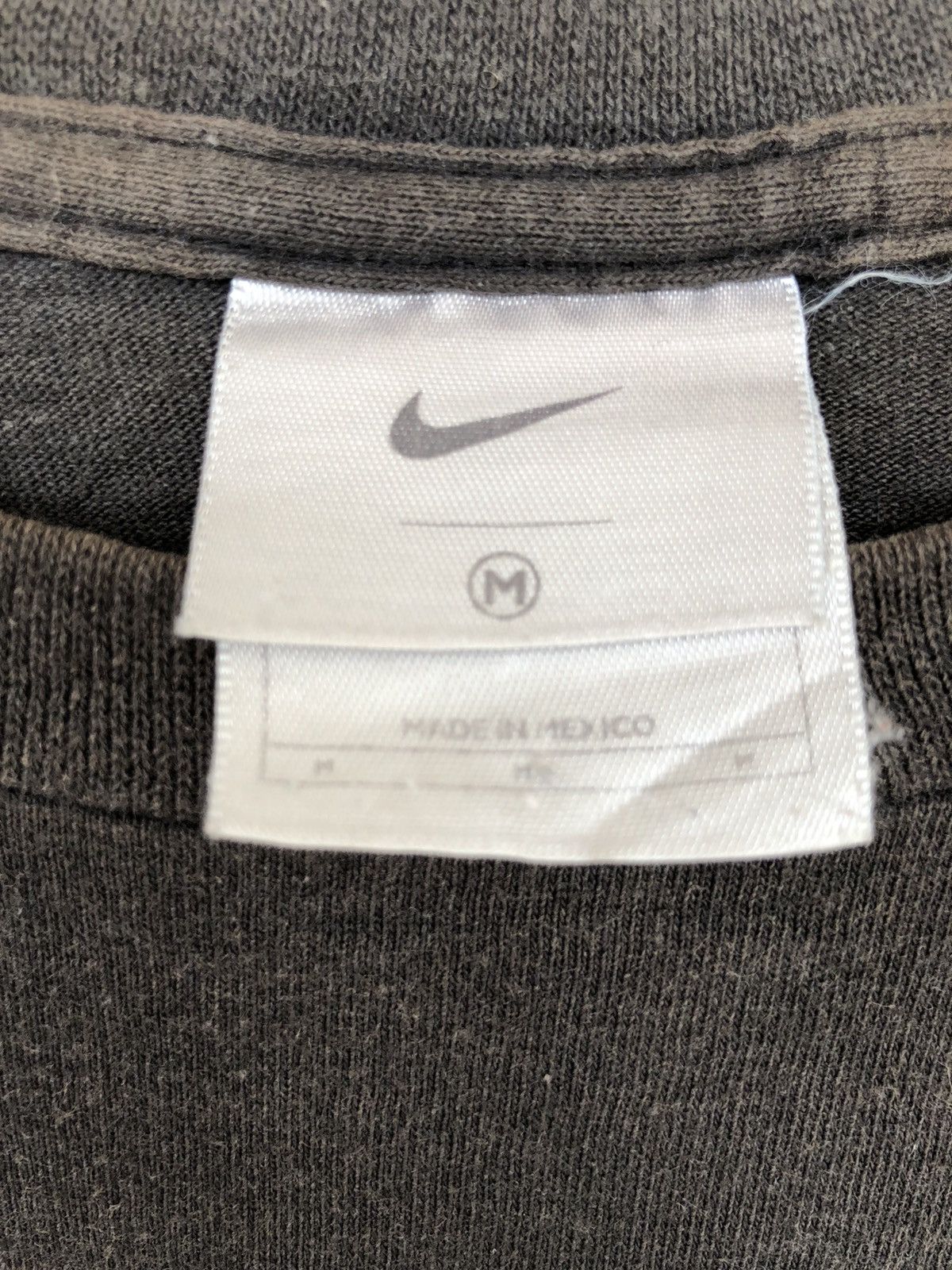 Nike HYPE🔥Y2K Nike Honolulu Marathon Distressed Shirt Size US L / EU 52-54 / 3 - 6 Thumbnail