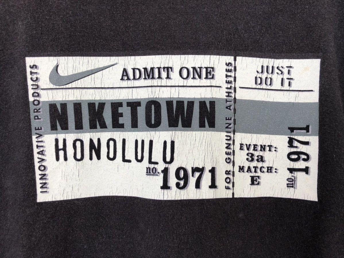 Nike HYPE🔥Y2K Nike Honolulu Marathon Distressed Shirt Size US L / EU 52-54 / 3 - 2 Thumbnail