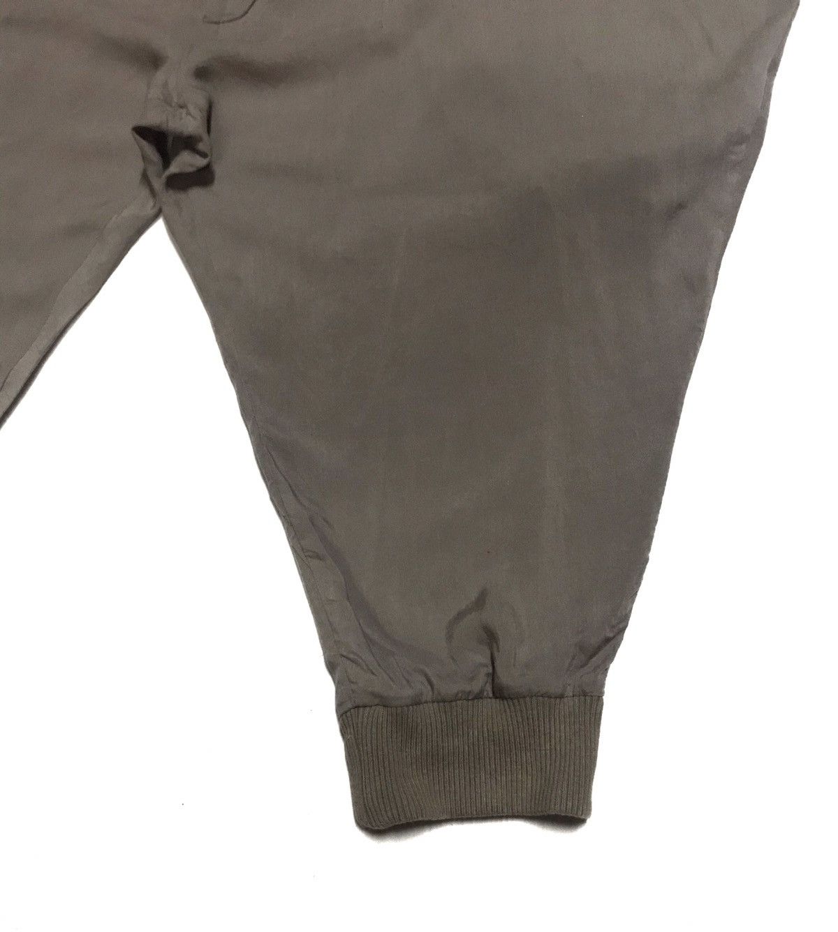 Issey Miyake Issey Miyake Sunaokuwahara cropped Pants Size US 31 - 6 Thumbnail