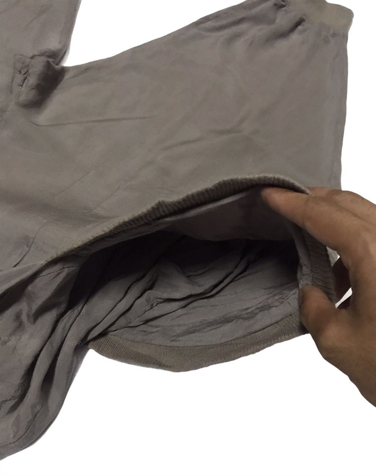 Issey Miyake Issey Miyake Sunaokuwahara cropped Pants Size US 31 - 13 Thumbnail