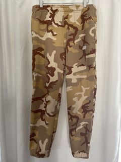 Nike sb hot sale camo pants