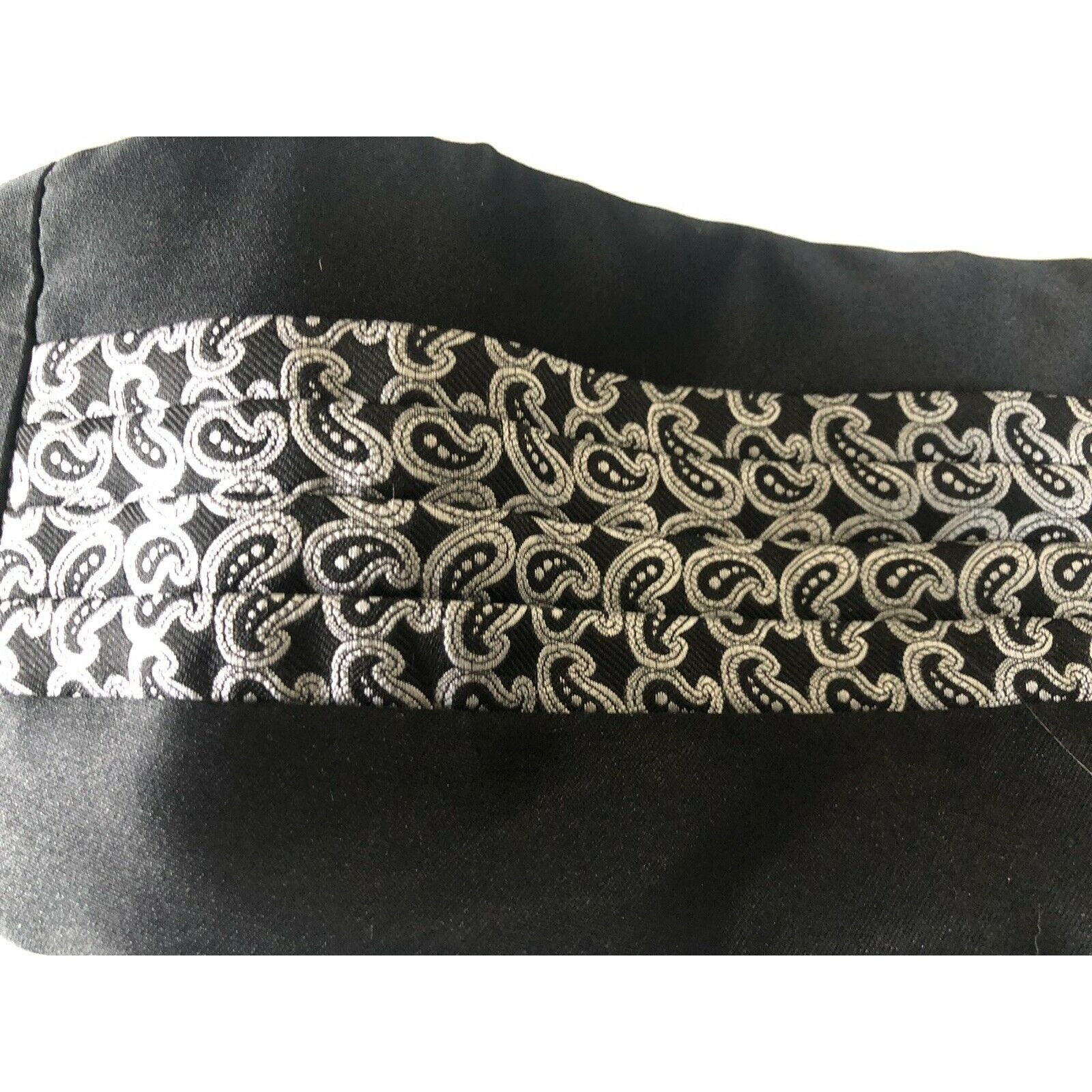 Lord & Taylor LORD WEST USA Men’s Paisley Formal Cummerbund & Bow Size ONE SIZE - 3 Thumbnail
