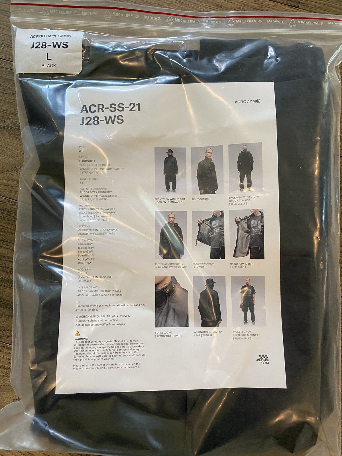 Acronym. - Page 673 - supertechwear - superfuture® | Supertalk