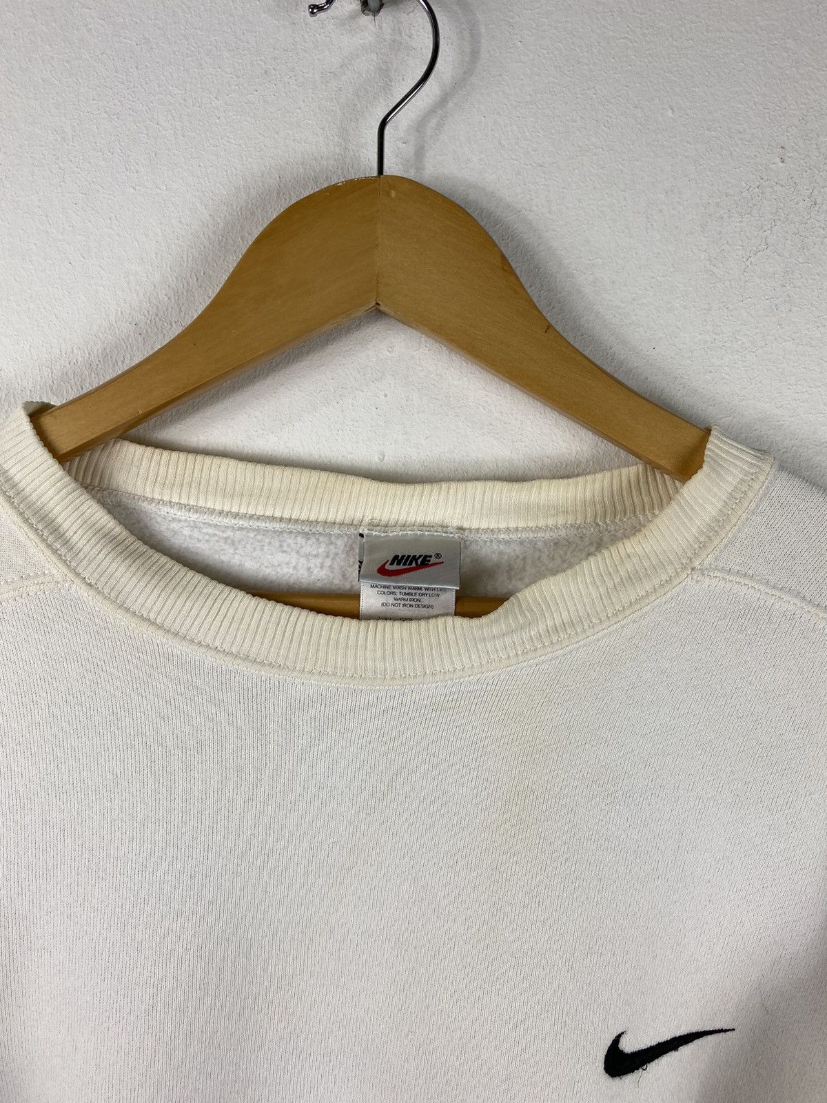 Vintage 90s Vintage Nike Big Logo Sweatshirt Size US L / EU 52-54 / 3 - 3 Thumbnail