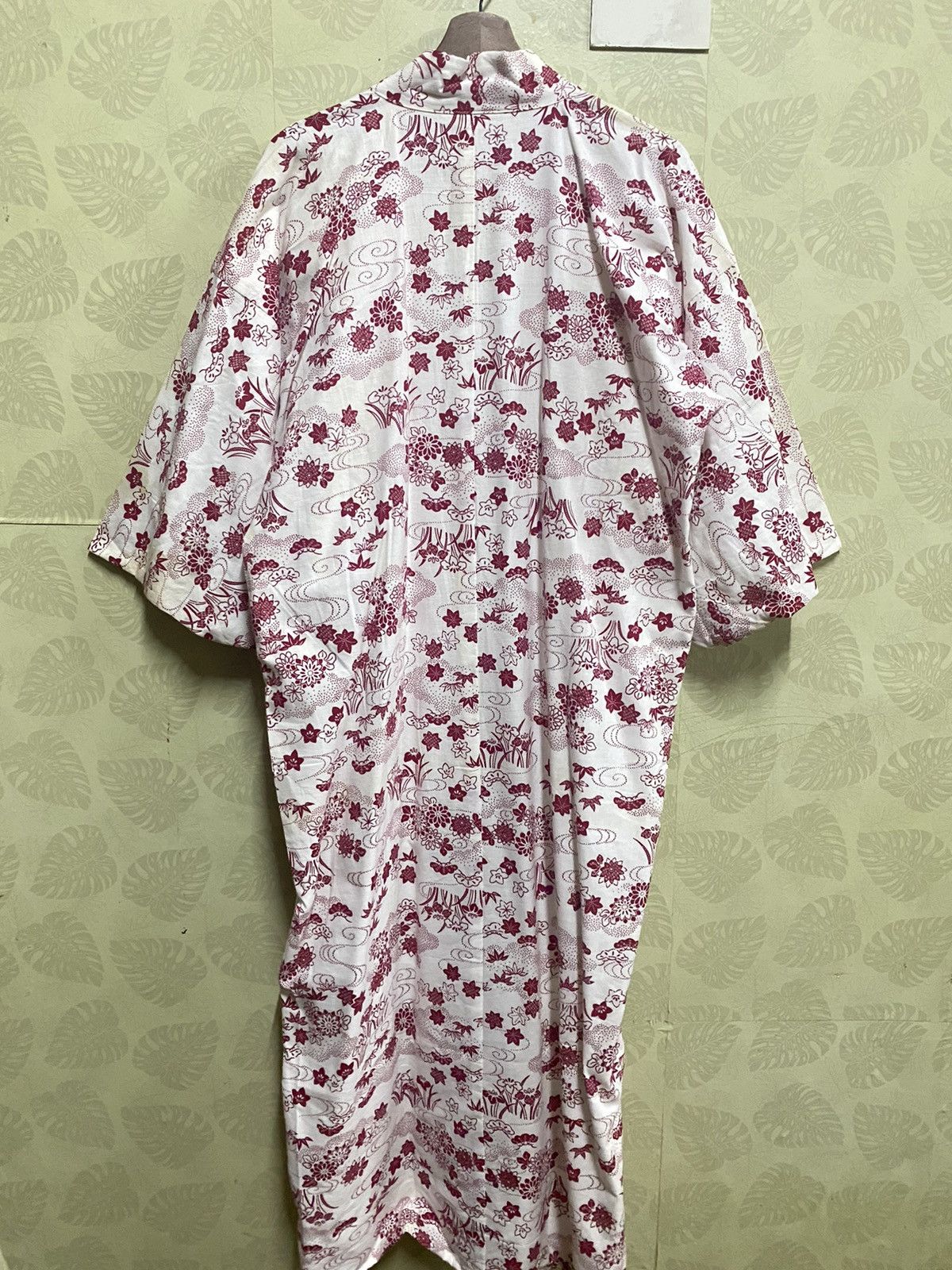 Japanese Brand vintage 90s chrysanthemum kimono robes BP2 Size US L / EU 52-54 / 3 - 7 Thumbnail