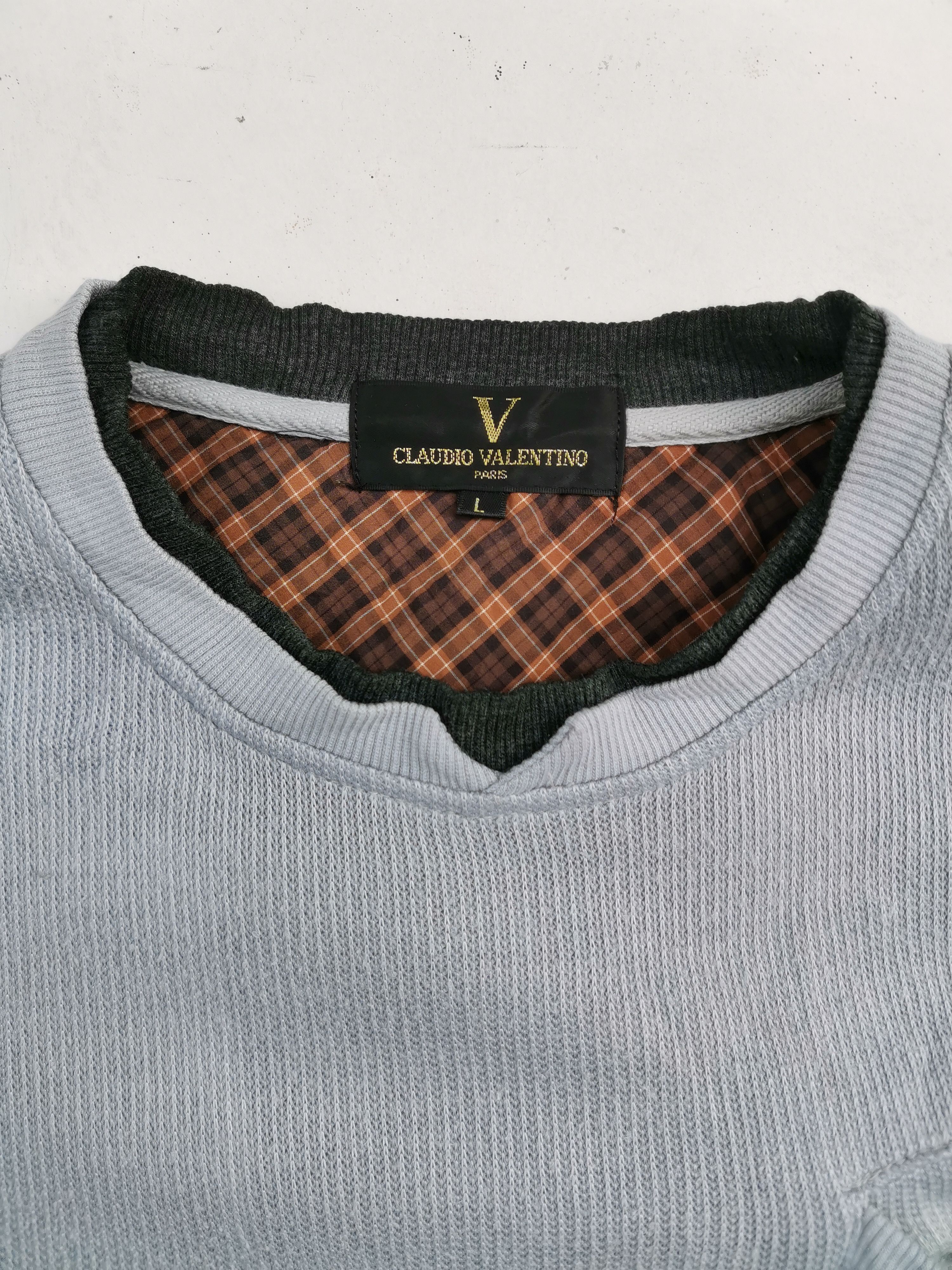 Valentino Vintage Claudio Valentino Small Logo Sweatshirt Size US L / EU 52-54 / 3 - 6 Thumbnail