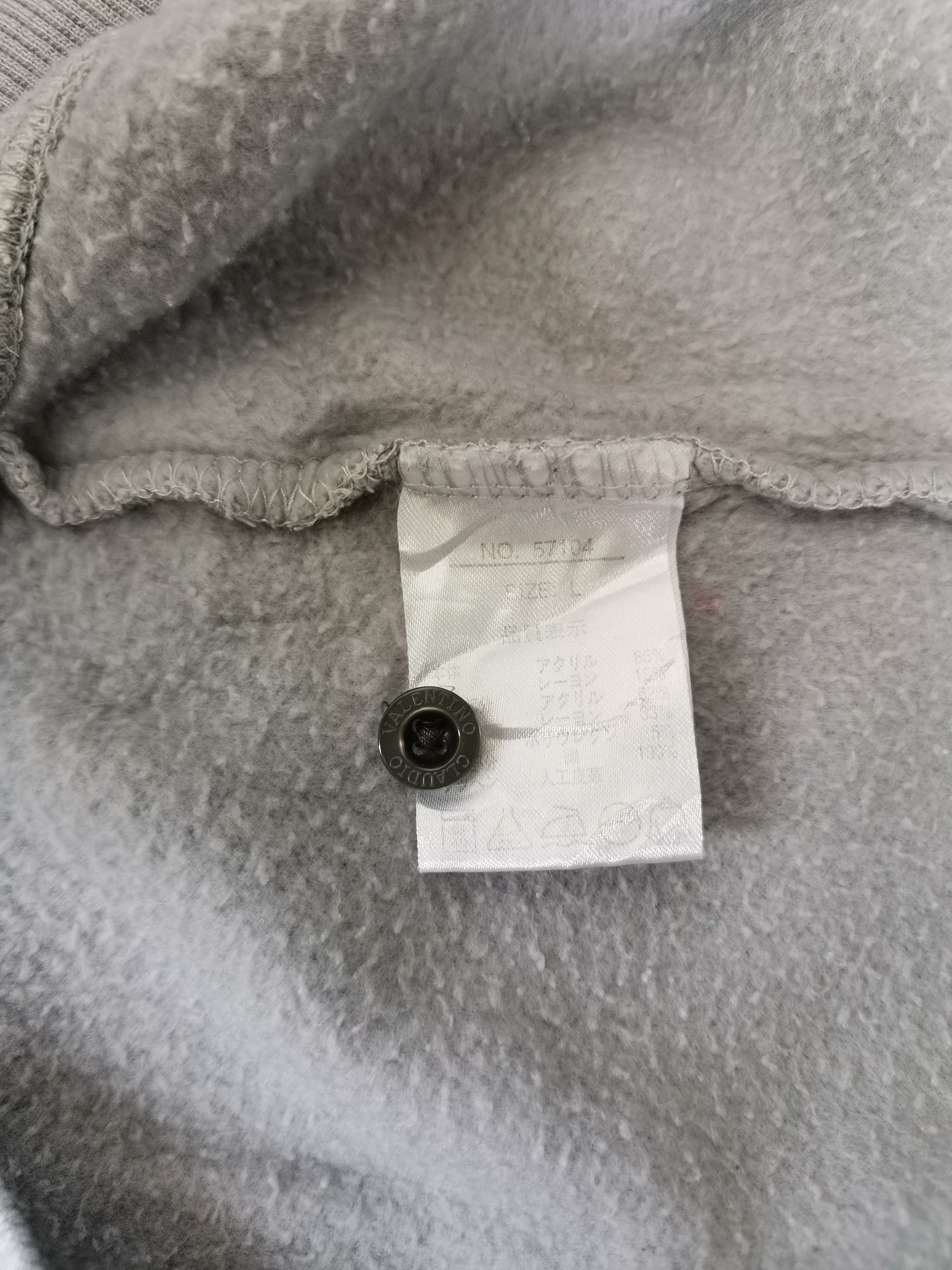 Valentino Vintage Claudio Valentino Small Logo Sweatshirt Size US L / EU 52-54 / 3 - 2 Thumbnail