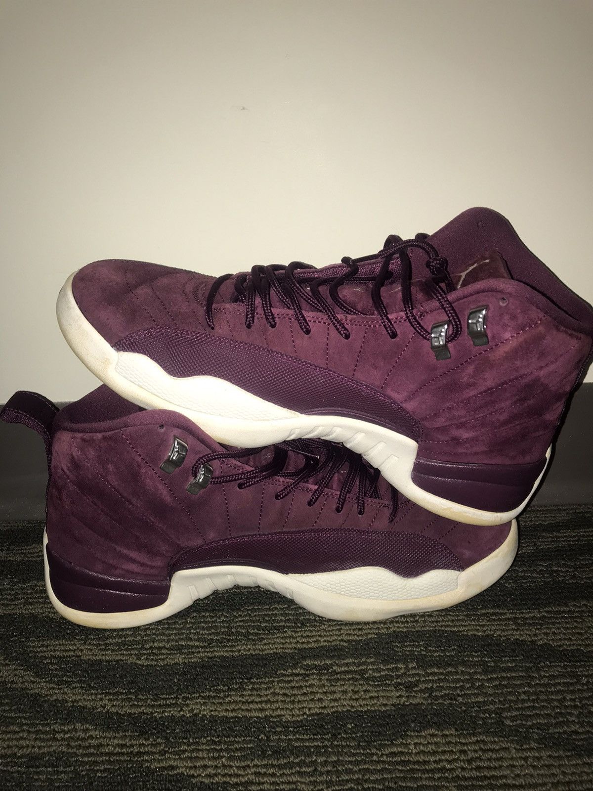 Jordan Brand × Nike Air Jordan 12 Retro Bordeaux 2017 Size US 12 / EU 45 - 5 Thumbnail