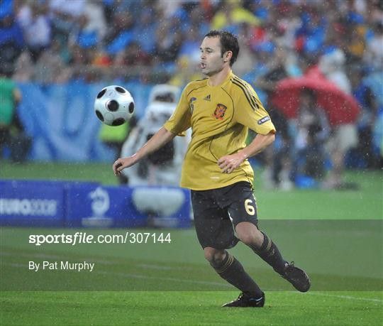 Adidas × Hype × Vintage 2008 Euros - Spain Away Soccer
