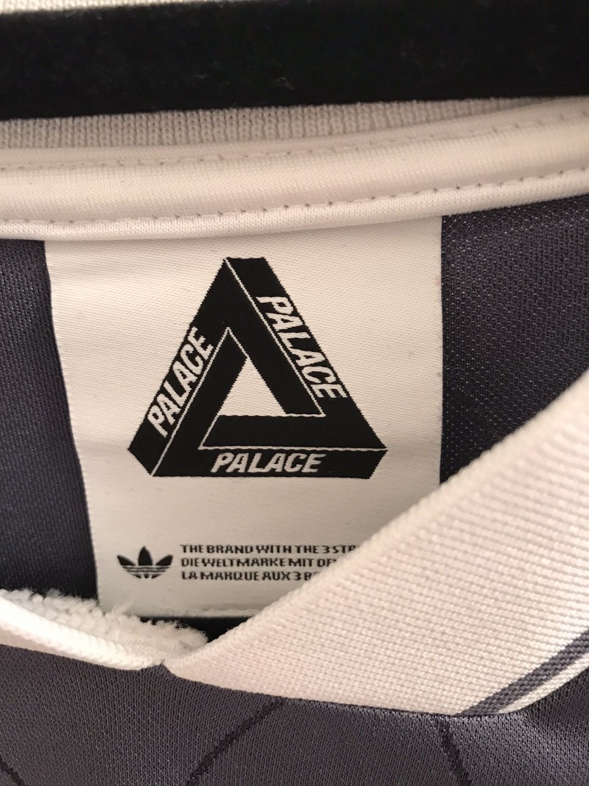 Adidas Palace x Adidas Tri-Ferg Soccer Jersey Size US L / EU 52-54 / 3 - 3 Thumbnail