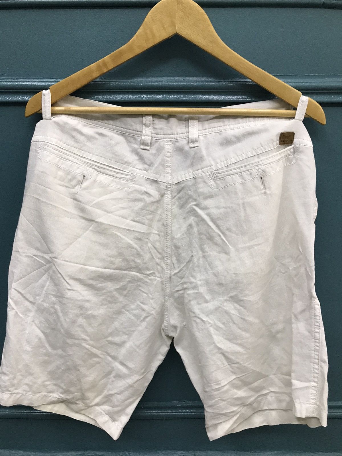 White emporio armani bermuda pants