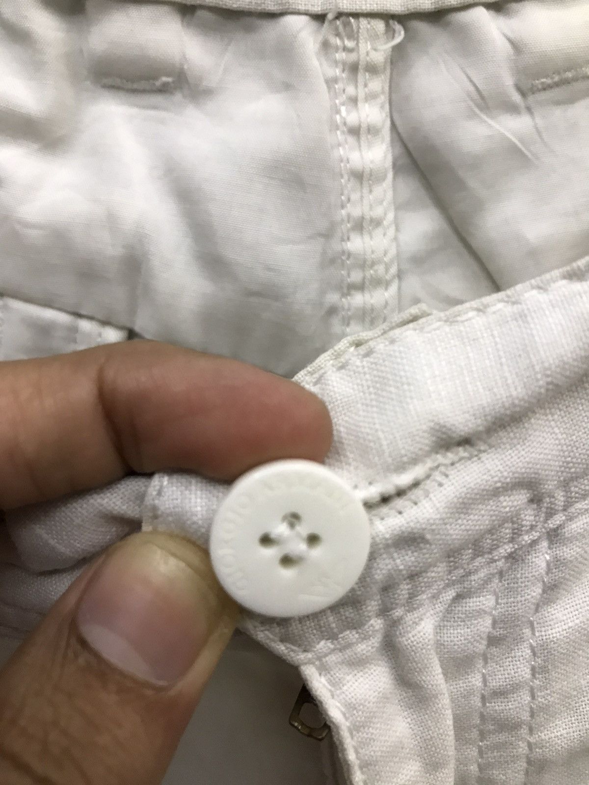 White emporio armani bermuda pants