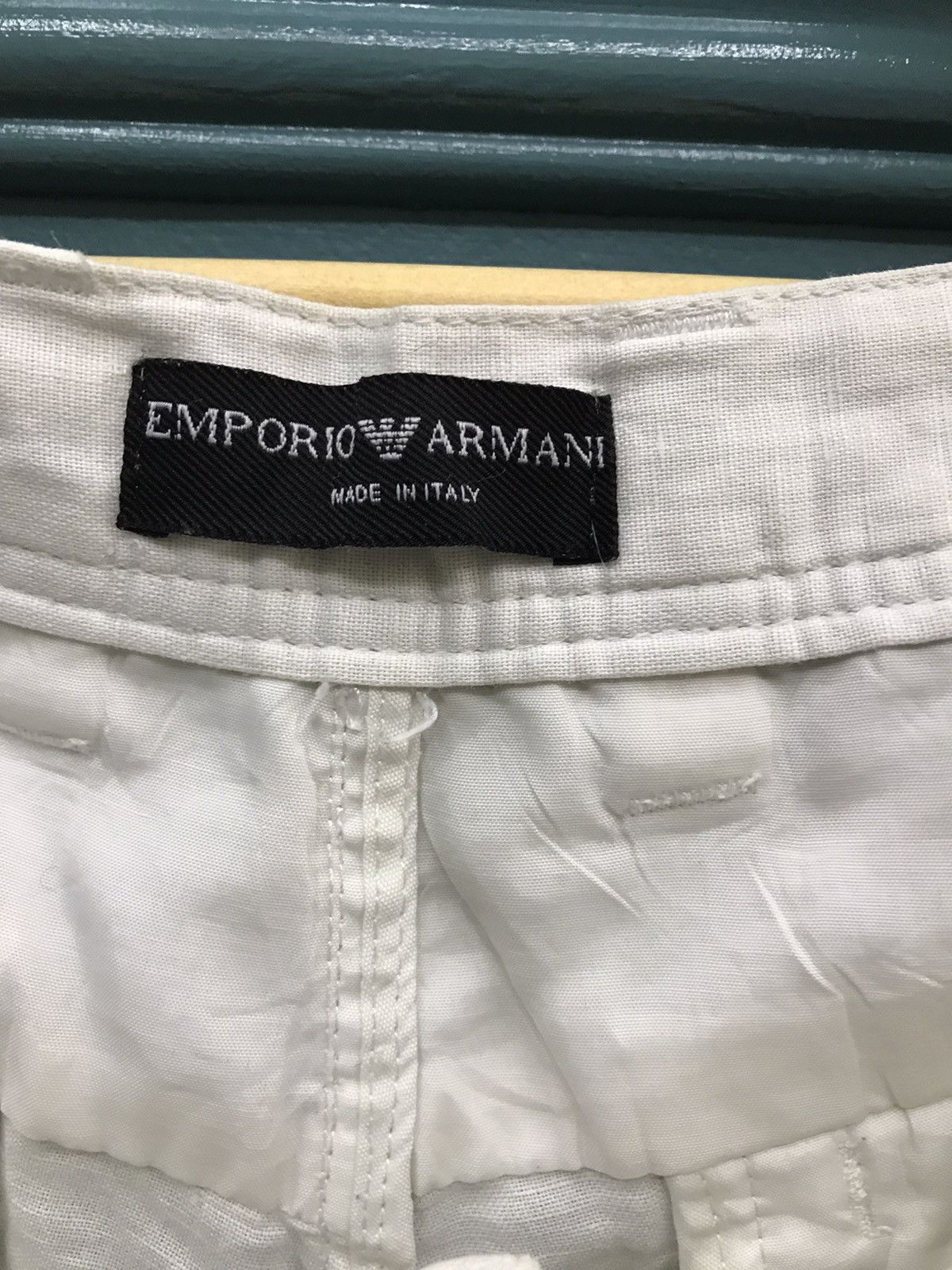 White emporio armani bermuda pants