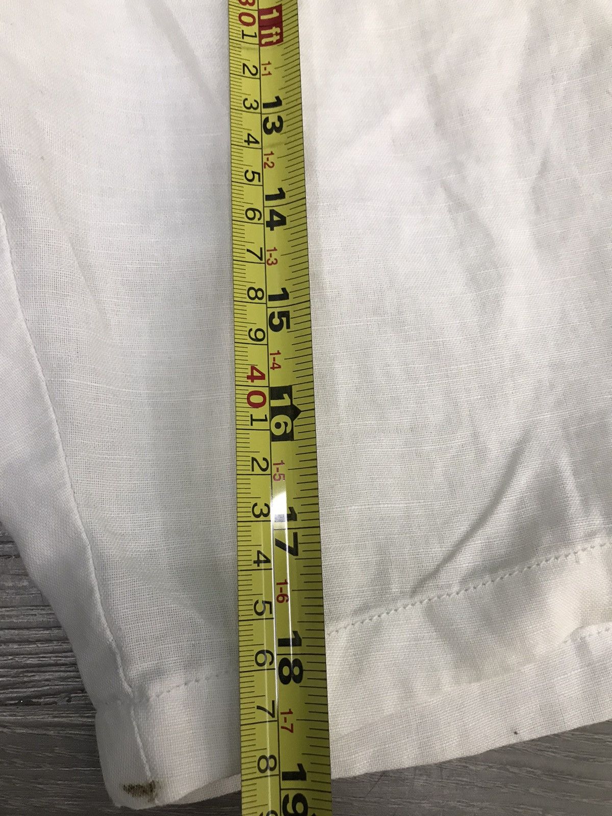White emporio armani bermuda pants