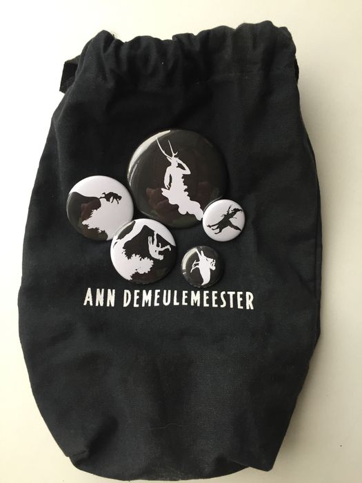 ANN DEMEULEMEESTER / Badges-