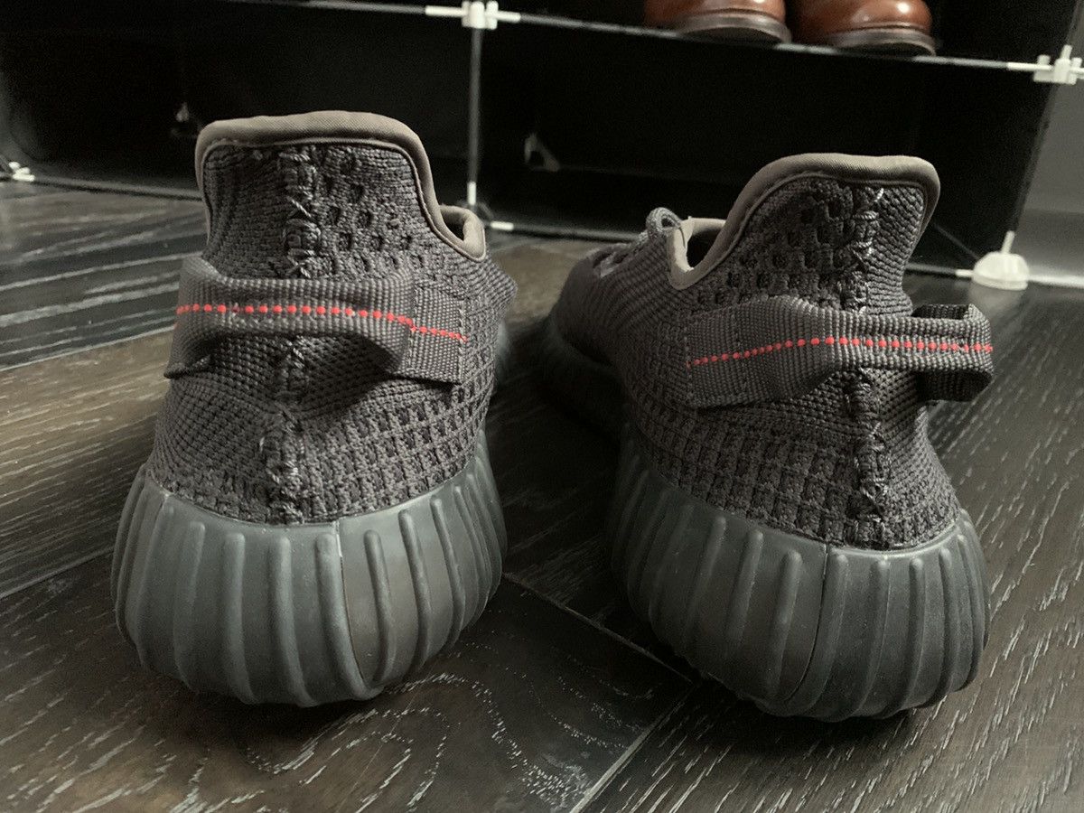 Adidas Yeezy Boost V2 Black Non Reflective Size US 11 / EU 44 - 12 Thumbnail