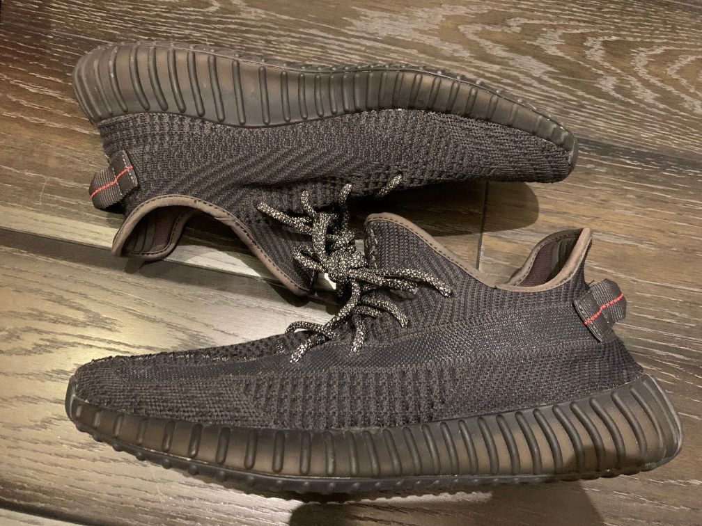 Adidas Yeezy Boost V2 Black Non Reflective Size US 11 / EU 44 - 2 Thumbnail
