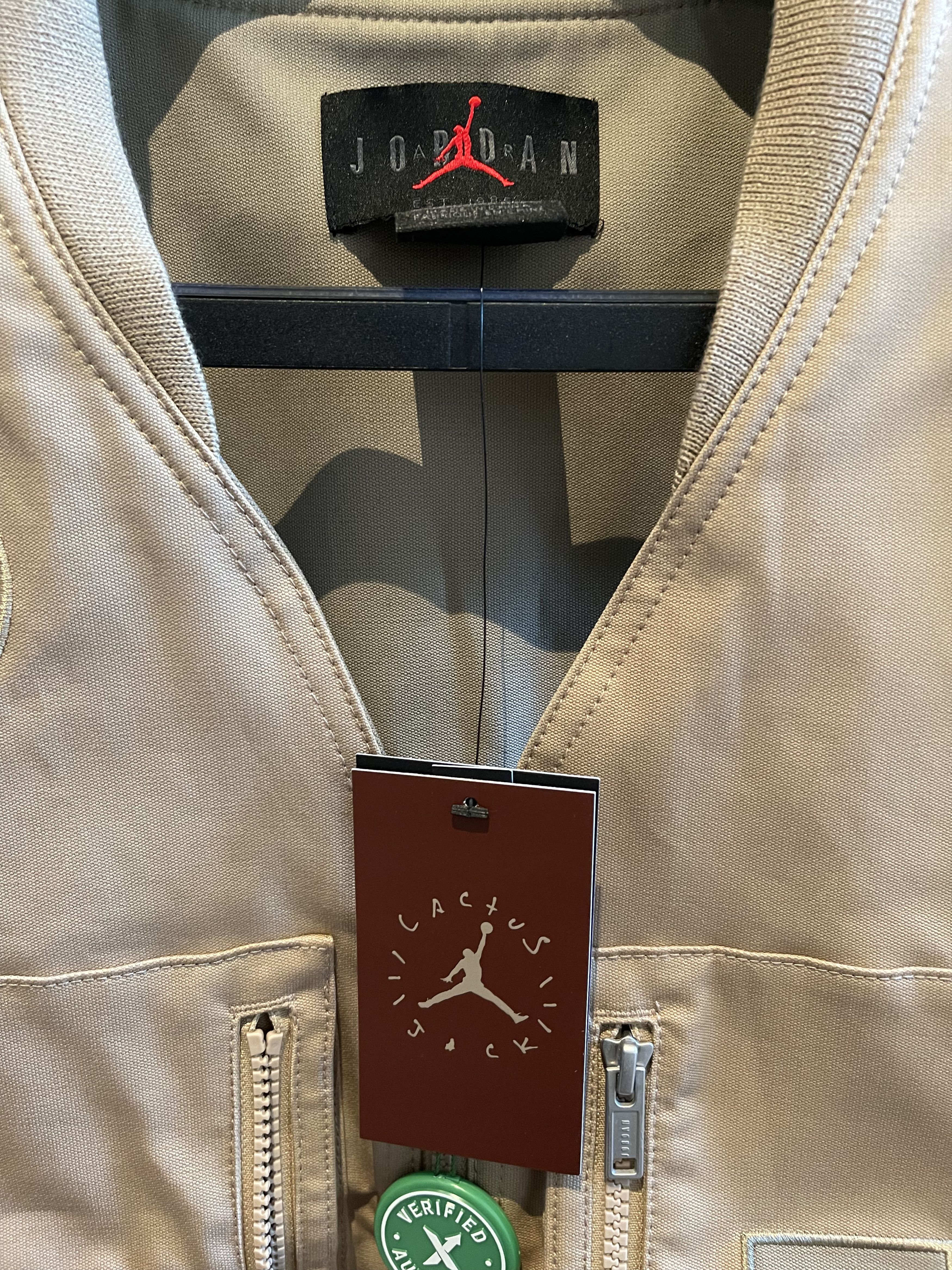 Jordan Brand × Travis Scott Travis Scott Cactus Jack X
