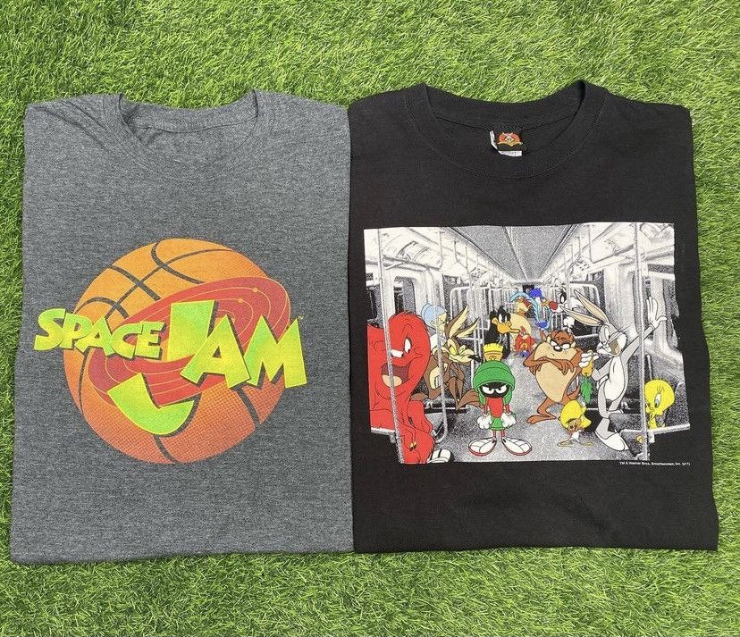 Vintage 🌀LOONEY TUNES “CHARACTERS ON THE SUBWAY” GRAPHIC TEE‼️ Size US M / EU 48-50 / 2 - 1 Thumbnail