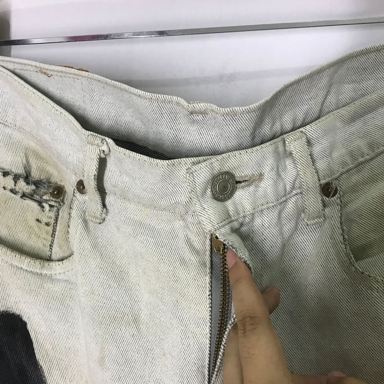 Japanese Brand × Levi's Vintage Clothing 🔥 Vintage Levi's Art Design Paints Denim Jeans Size US 35 - 4 Thumbnail