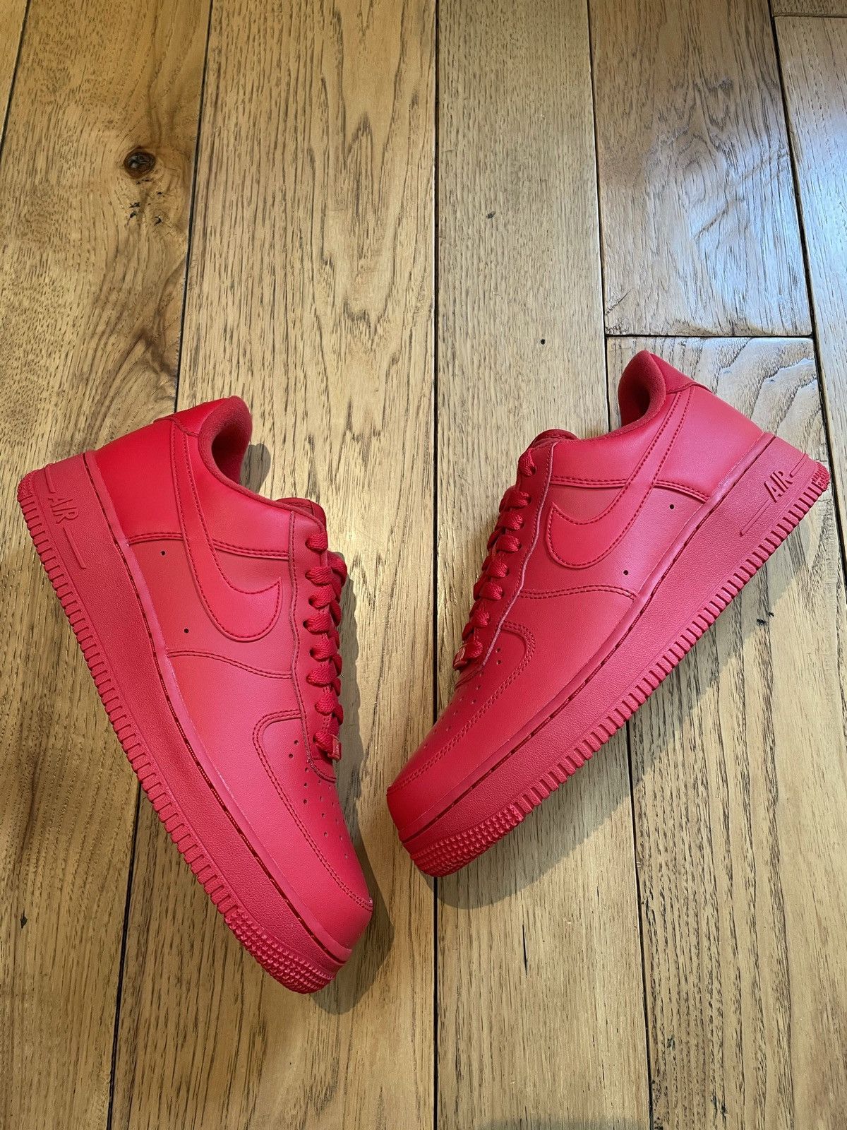 Nike Nike Air Force 1 Triple Red Size US 8.5 / EU 41-42 - 1 Thumbnail