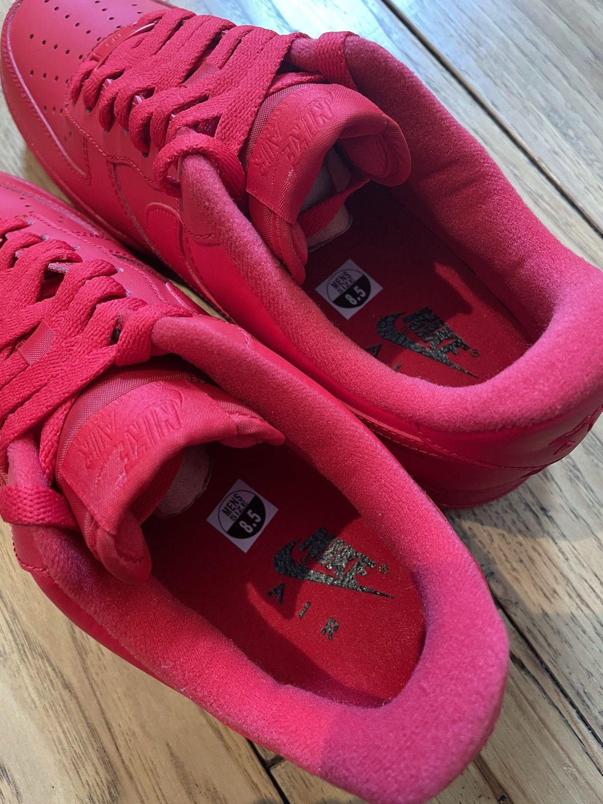 Nike Nike Air Force 1 Triple Red Size US 8.5 / EU 41-42 - 5 Thumbnail