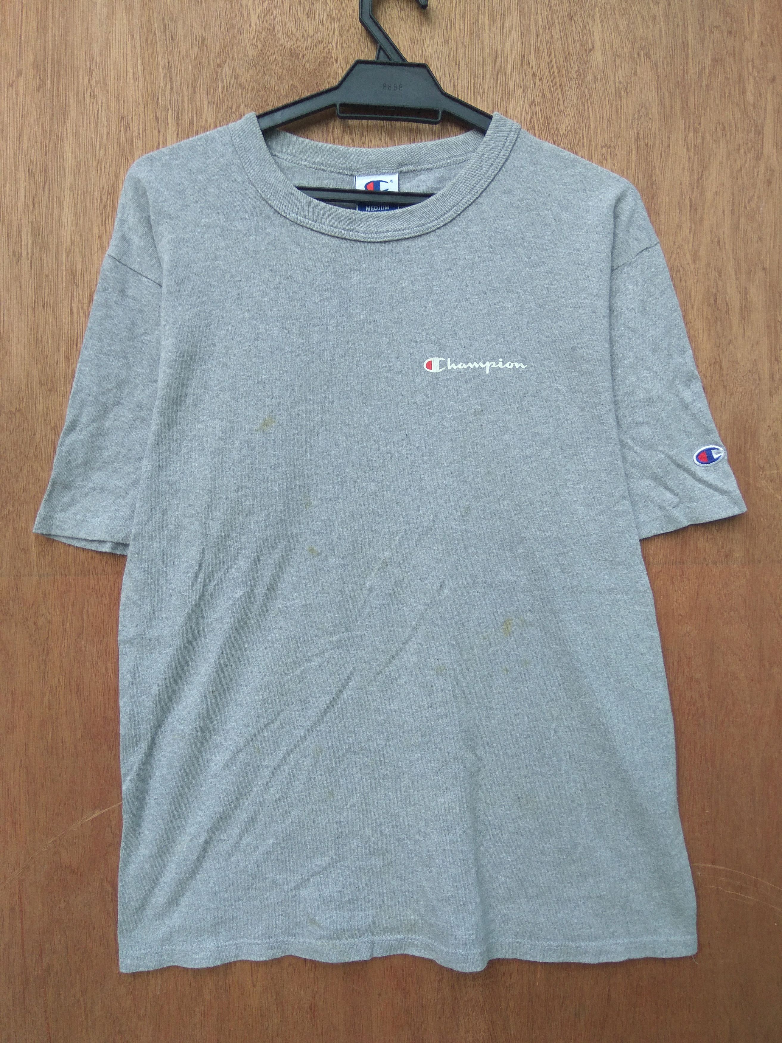 Champion Vintage 90s Champion t shirt small logo Size US M / EU 48-50 / 2 - 1 Thumbnail