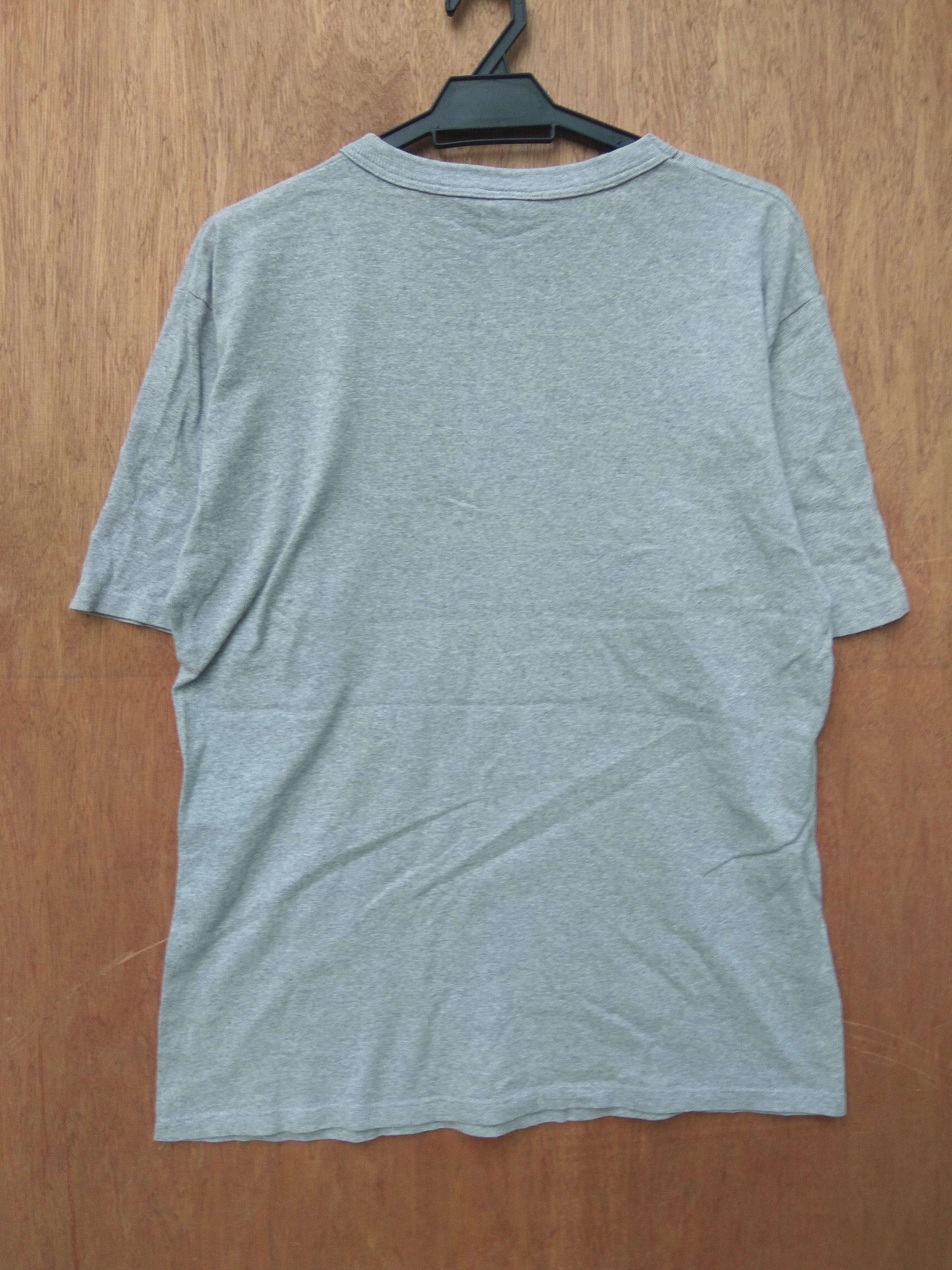 Champion Vintage 90s Champion t shirt small logo Size US M / EU 48-50 / 2 - 3 Thumbnail