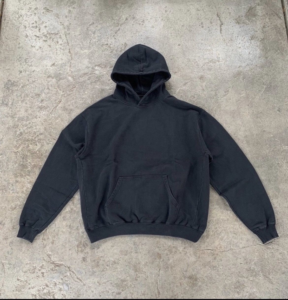 Vintage Vintage Black Heavyweight Sweatshirt Size US M / EU 48-50 / 2 - 1 Thumbnail
