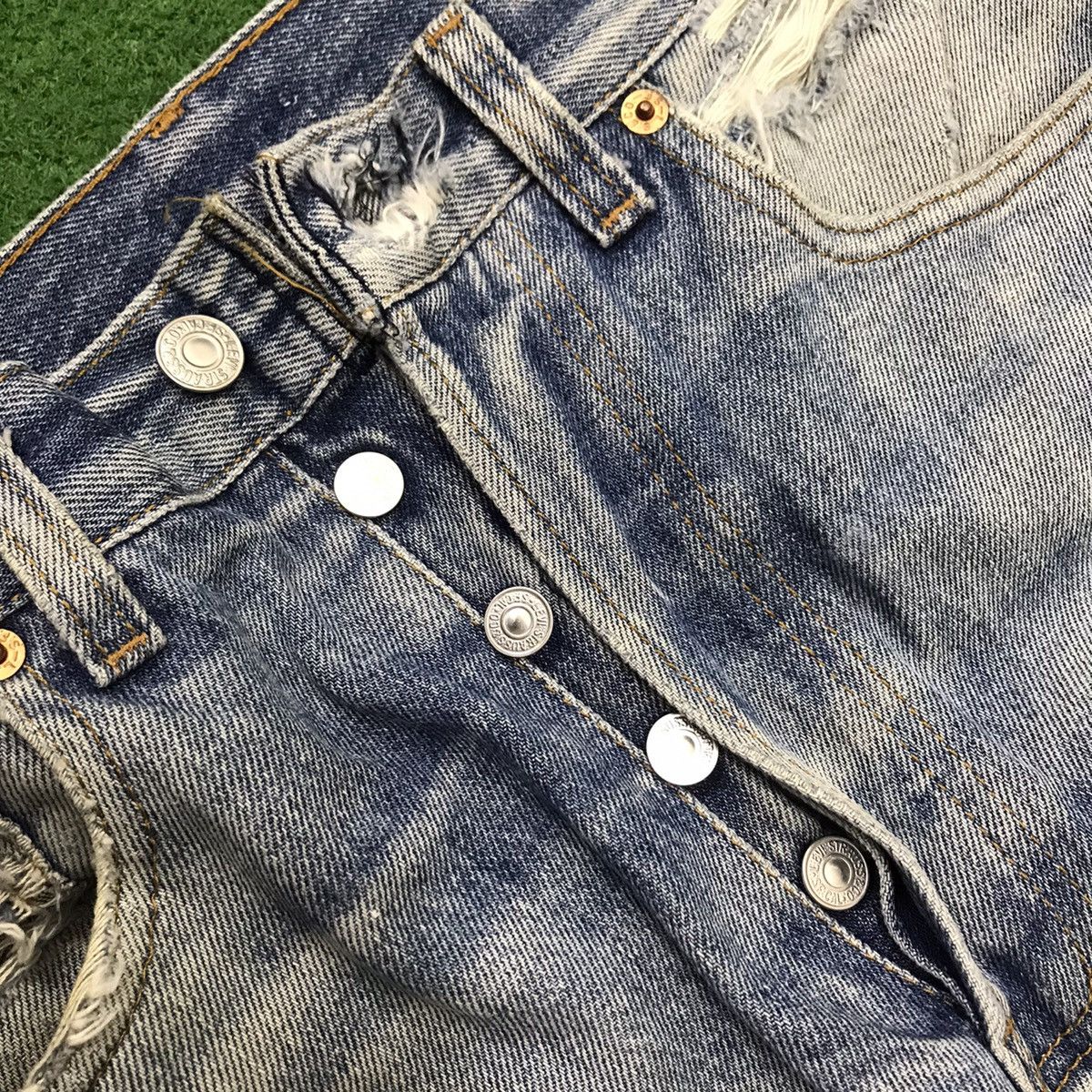 Levi's Vintage Levis 501xx Thrashed Jeans Size US 32 / EU 48 - 20 Thumbnail