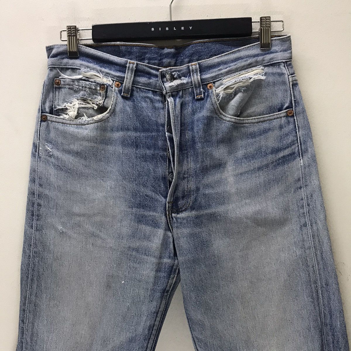 Levi's Vintage Levis 501xx Thrashed Jeans Size US 32 / EU 48 - 3 Thumbnail