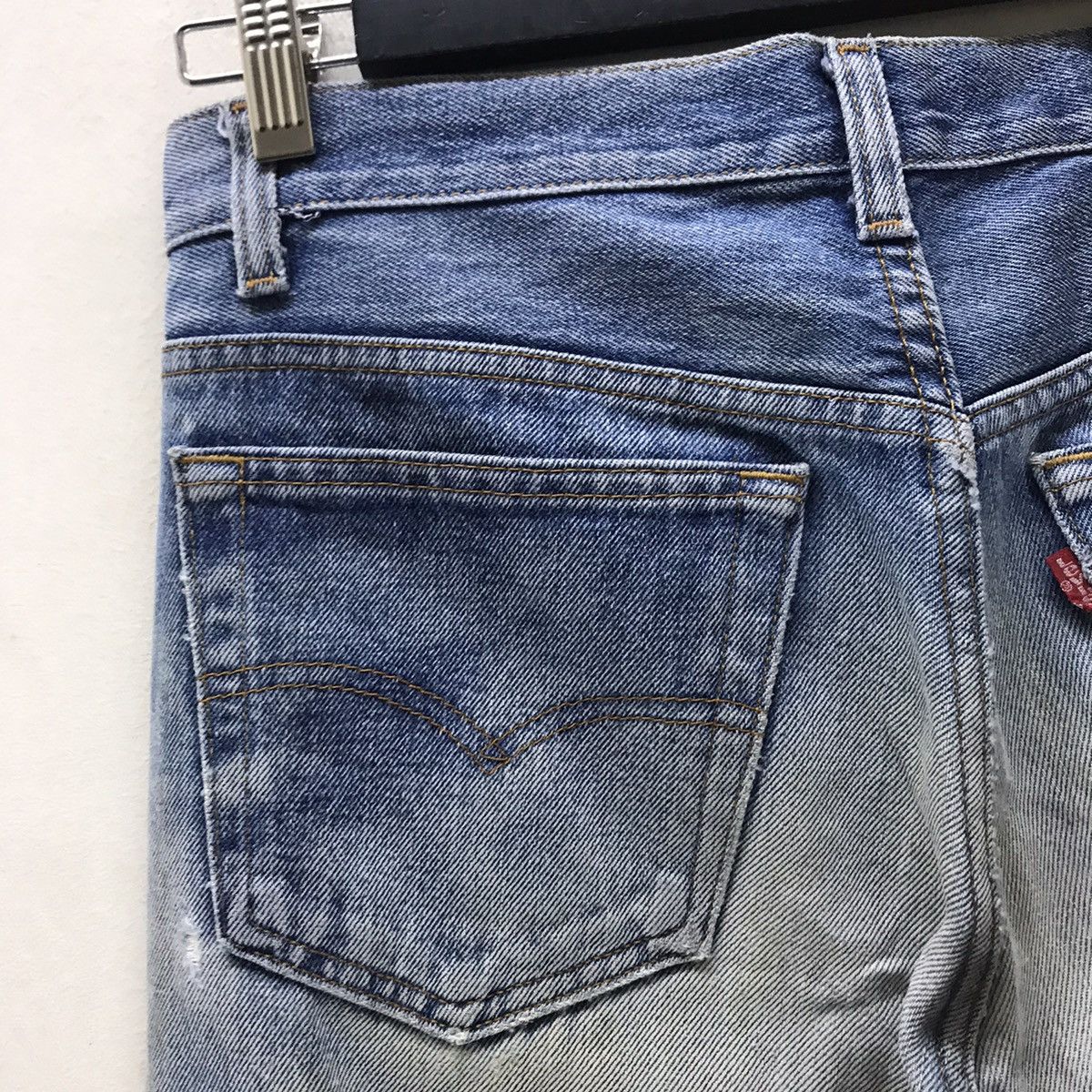 Levi's Vintage Levis 501xx Thrashed Jeans Size US 32 / EU 48 - 13 Thumbnail