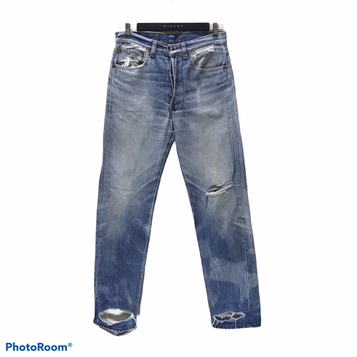 Levi's Vintage Levis 501xx Thrashed Jeans Size US 32 / EU 48 - 1 Thumbnail