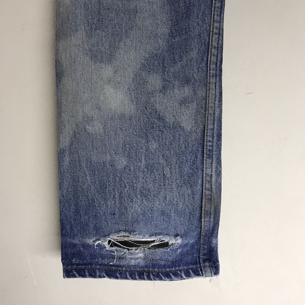Levi's Vintage Levis 501xx Thrashed Jeans Size US 32 / EU 48 - 17 Thumbnail