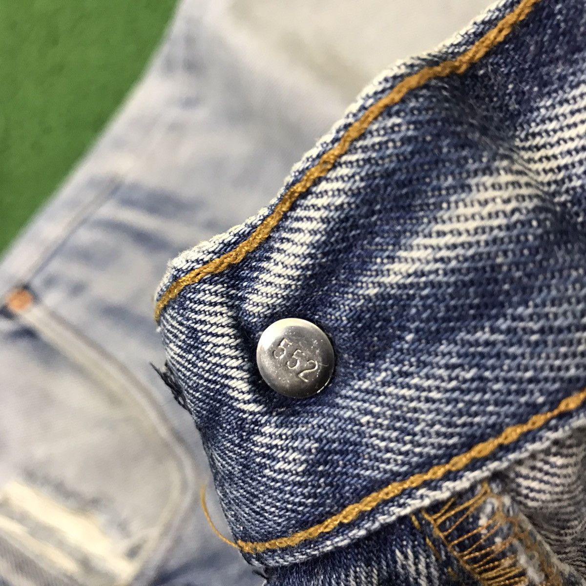 Levi's Vintage Levis 501xx Thrashed Jeans Size US 32 / EU 48 - 21 Thumbnail