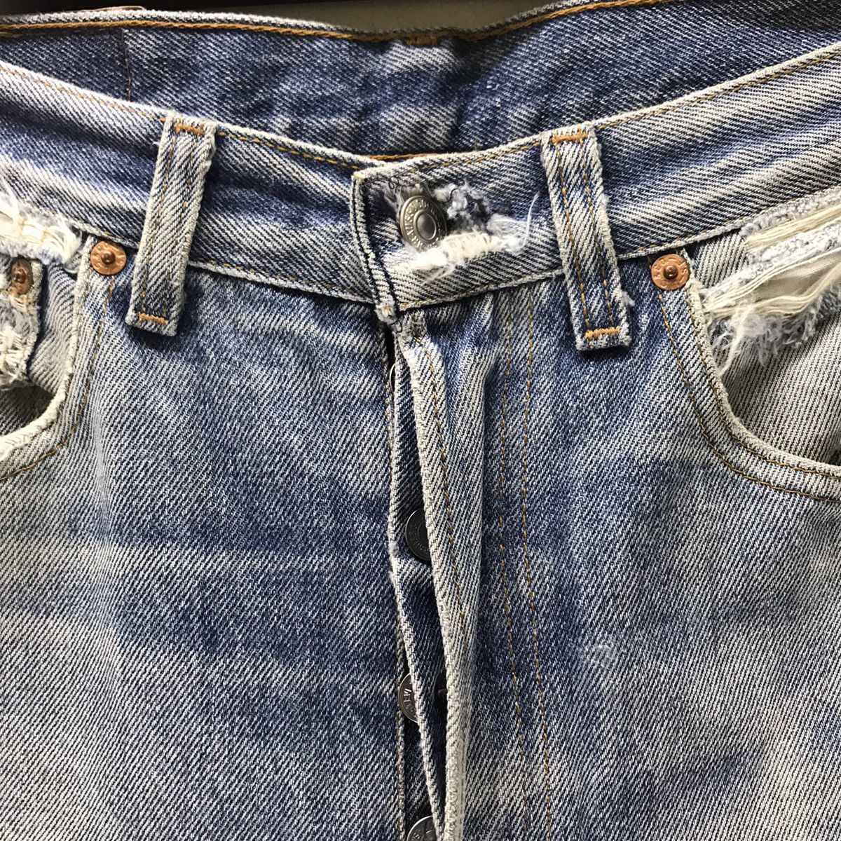 Levi's Vintage Levis 501xx Thrashed Jeans Size US 32 / EU 48 - 6 Thumbnail