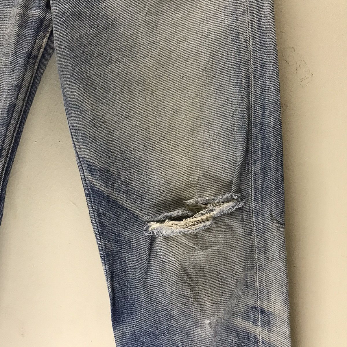 Levi's Vintage Levis 501xx Thrashed Jeans Size US 32 / EU 48 - 8 Thumbnail