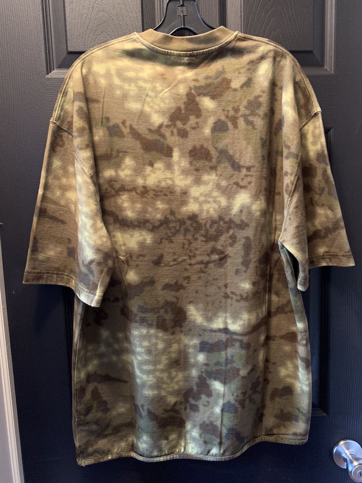 Yeezy Yeezy Season 3 Oversized Camo Tee Size US S / EU 44-46 / 1 - 7 Thumbnail