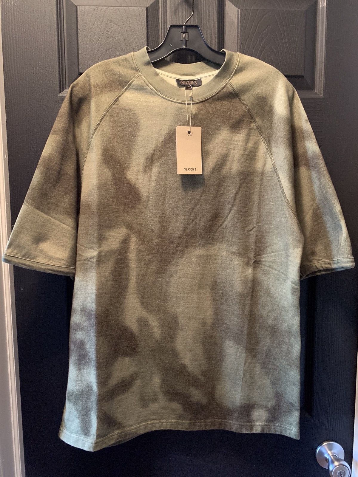 Yeezy Yeezy Season 3 Oversized Camo Tee Size US S / EU 44-46 / 1 - 1 Thumbnail