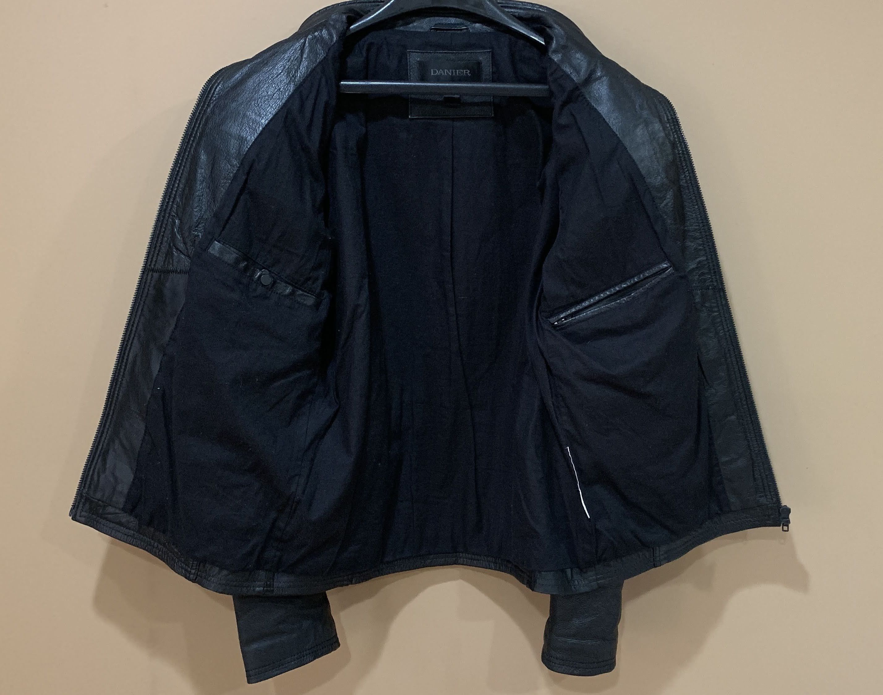 Danier Black Cafe Racer Moto Leather Jacket - M Size US M / EU 48-50 / 2 - 5 Thumbnail